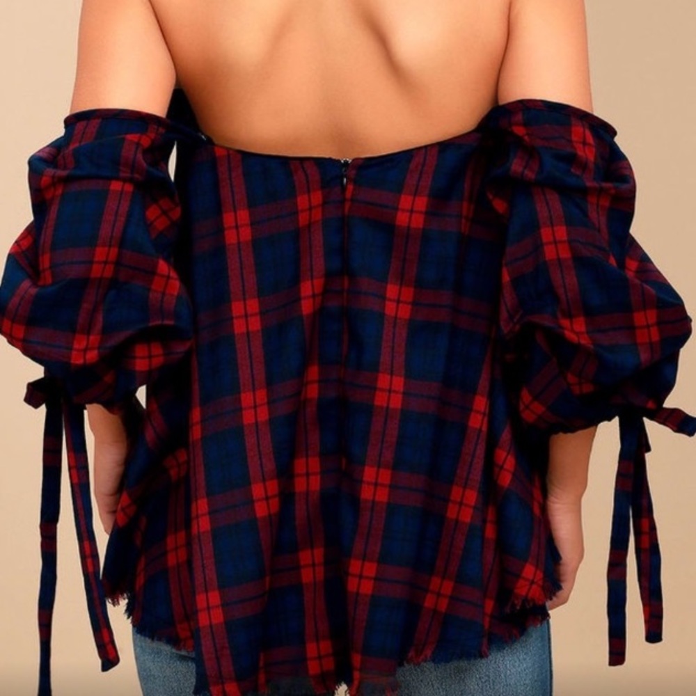 Loved + Friends Style top - Picture 2 of 3